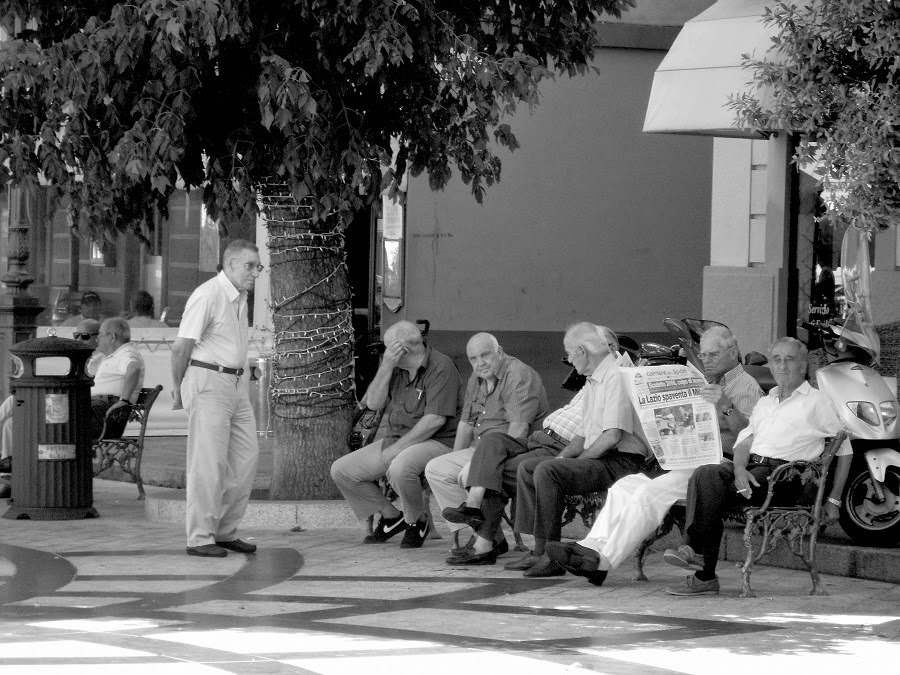 Piazza Men. Oto włoski plac południowych Włoch